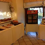 מלון Ristorante Vecchia Riva