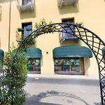 Ristorante Vecchia Riva 3*