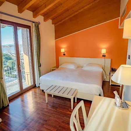 Hotel Ristorante Vecchia Riva Hotel