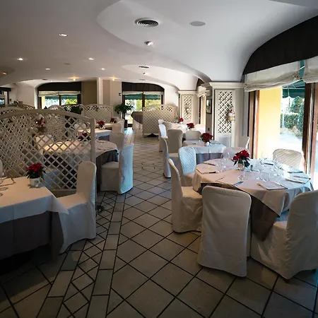 Hotel Ristorante Vecchia Riva Varese