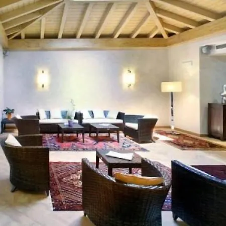 فندق Ristorante Vecchia Riva فاريسّي