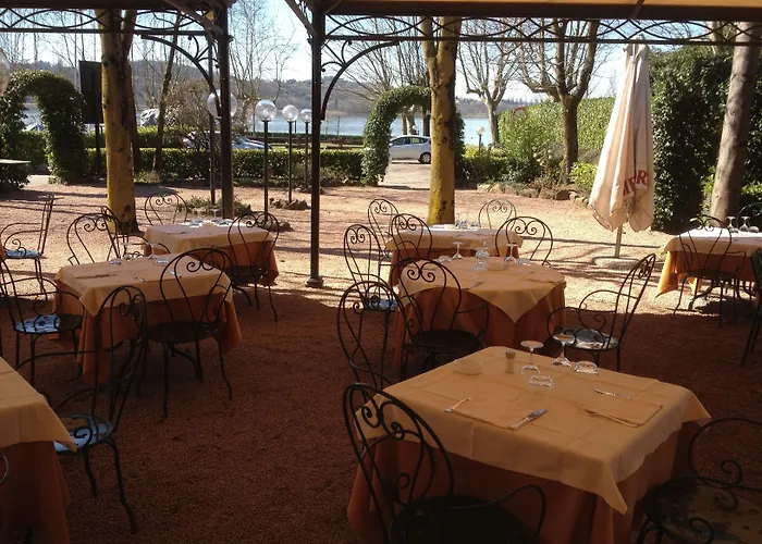 Ristorante Vecchia Riva 3* فاريسّي