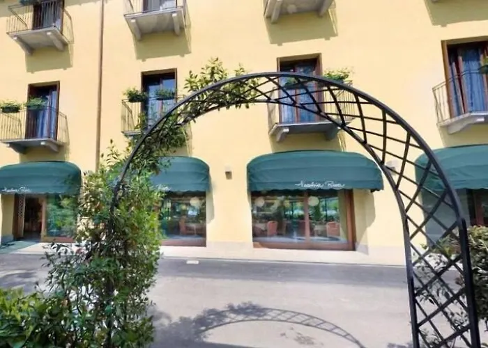 Ristorante Vecchia Riva 3*