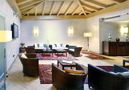 Hotel Ristorante Vecchia Riva 3*